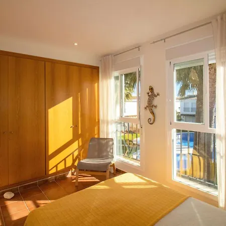 Adosado Con Jardin Y Piscina Palm 43 * Alcoceber
